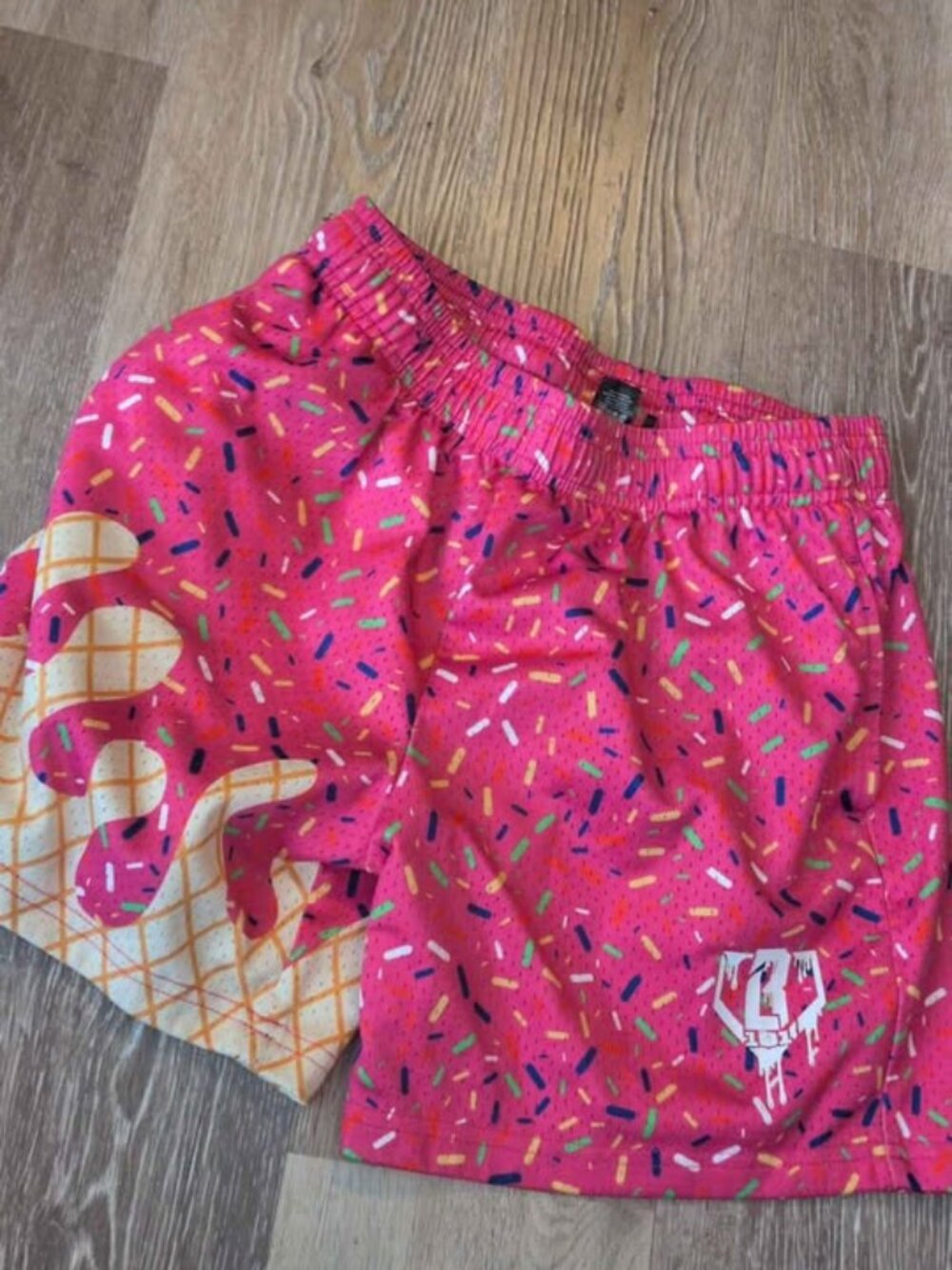 B101 Apparel Ice Cream Mesh Shorts youth large boys